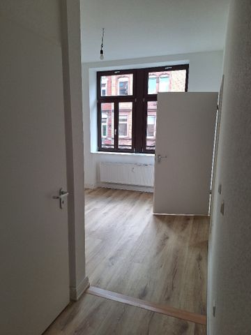 Beilstr. 15, 3-Zimmer-Wohnung im 2. OG links - frisch sanierte großzügige Räume - Foto 2