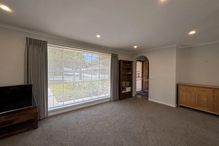 Comfort, Space & Prime Location - Photo 2