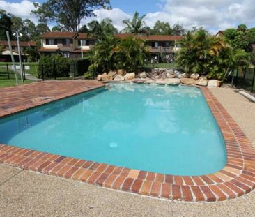 SPACIOUS 3 BEDROOM IN RESORT STYLE COMPLEX - Photo 5