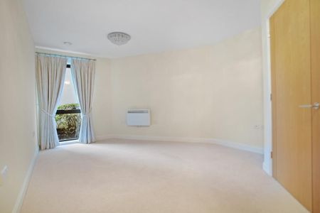 2 bedroom retirement property to rent - Photo 5