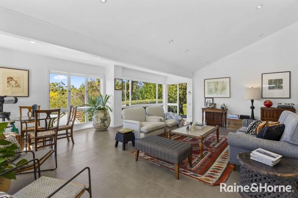 Spacious Family Home with Lush Outlooks in the Heart of St Lucia - Photo 1