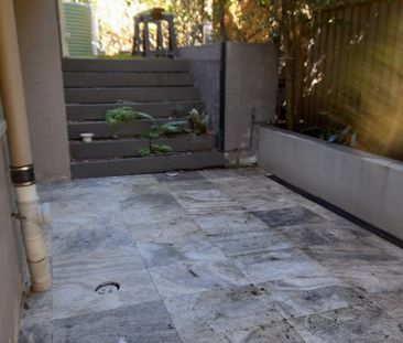 Forestville - Photo 1