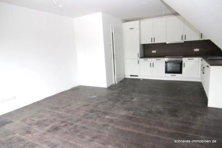 Neubau/Erstbezug!!! 3-Zimmer-Dachgeschoss-Wohnung mit Balkon - Photo 3