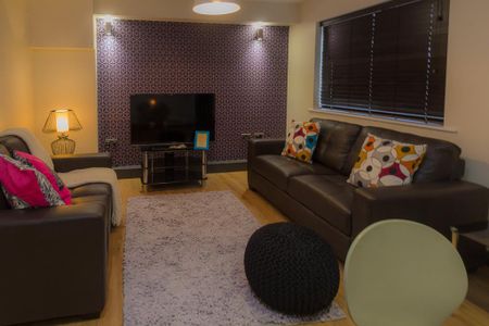 6 bedroom house to rent - Photo 4