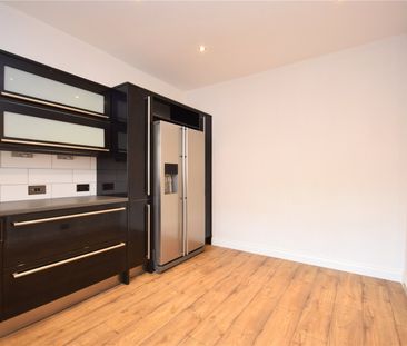 19, Nunroyd Road, Moortown, Leeds, LS17 6PH - Photo 6