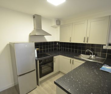 1 bedroom Property to rent - Photo 6