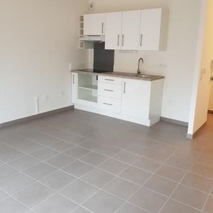 Location Appartement 1 pièce 30m² HONFLEUR 14600 - Photo 2