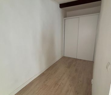 Appartement 1 pièces 31m2 MARSEILLE 7EME 680 euros - Photo 5