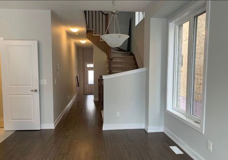 For Lease - 1103 Thompson Drive, Oshawa, Ontario - Photo 5