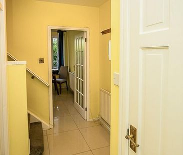 3 bedroom ground floor maisonette to rent - Photo 6