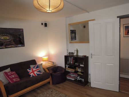 1 Bed Flat, Stratford, E15 - Photo 4