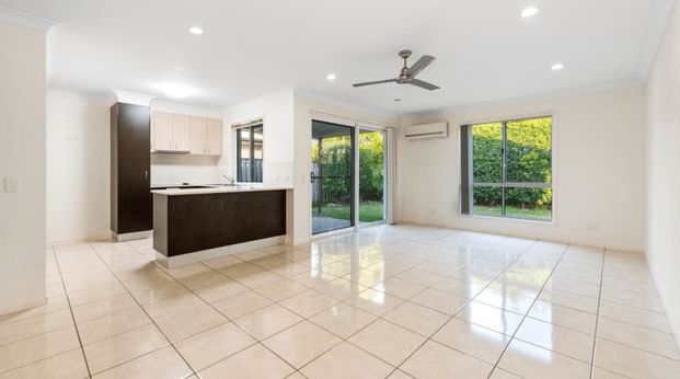 Modern easy living!! - Photo 1