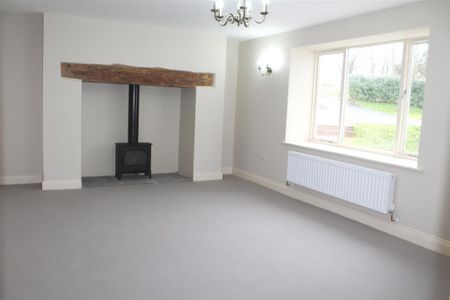 3 bedroom semi-detached house to rent - Photo 3