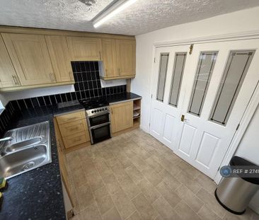 2 bedroom terraced house to rent - Photo 1