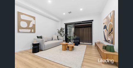 This one is impressive! - Photo 3