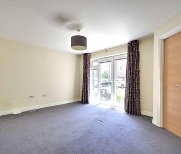 Kenmare Close, Ickenham, UB10 - Photo 5