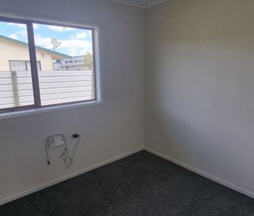 6/14 Pretoria Street, Victoria - Photo 2