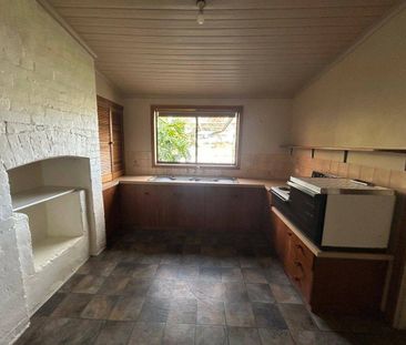 CUTE MINERS COTTAGE - Photo 2