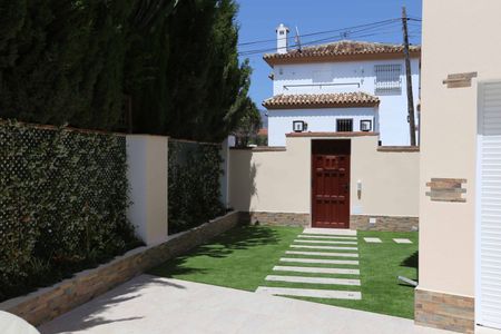 Detached Villa in San Pedro de Alcántara - Photo 3