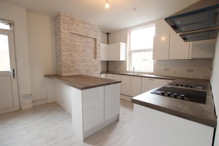 7 bedroom semi-detached house to rent - Photo 5