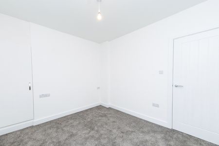 THE MOORINGS DRIVE THORNE DONCASTER - Photo 3