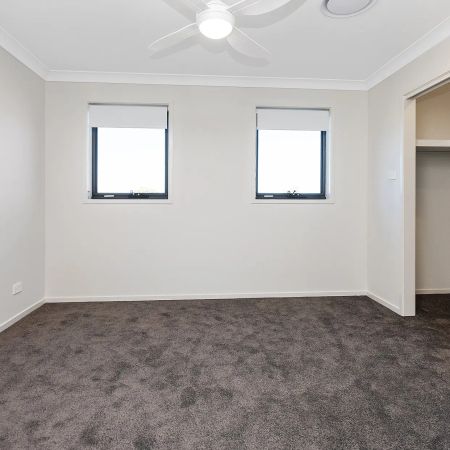 Brand New Three Bedroom Duplex in Allambie Grove Estate - Photo 5