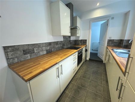Station Road, Langley Mill, Nottingham, Derbyshire, NG16 - Photo 2