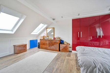 4 bedroom semi-detached house to rent - Photo 5