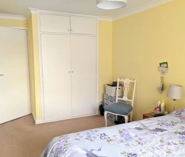 Flat 2,, Denison Court, Orchard Avenue - Photo 4