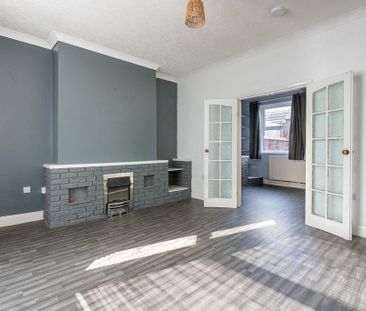 2 bedroom property to rent - Photo 3