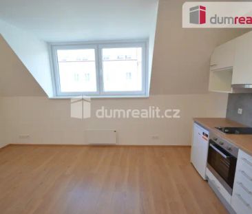 Pronájem bytu 1+kk 30 m - Photo 1