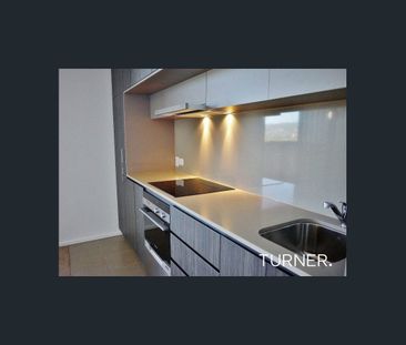 Great 2 Bedroom apartment in the heart of the city - Photo 3