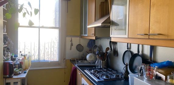 1 Bed Maisonette, Heyford Avenue, SW8 - Photo 2