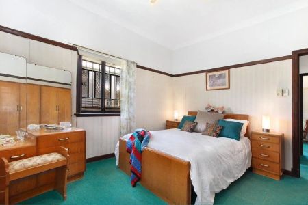 Ideally located for convenient living. - Photo 4