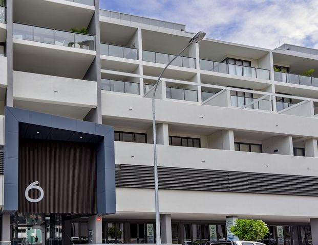 Sought after apartment in the heart of Terrigal - Photo 1