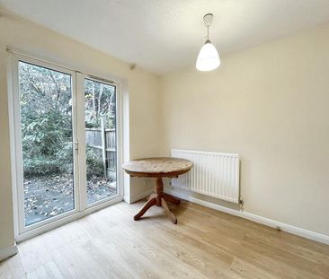 3 bedroom terraced house to rent - Photo 2