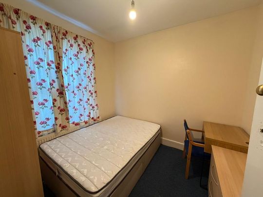 5 bedroom house to rent - Photo 1