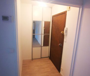 Location Appartement 2 pièces 47m² - Photo 3