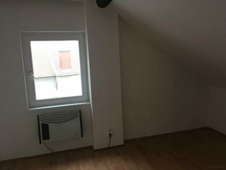 Nähe Südtirolerplatz, Wohnung mit 2 getrennten Zimmer ab sofort verfügbar - Photo 2