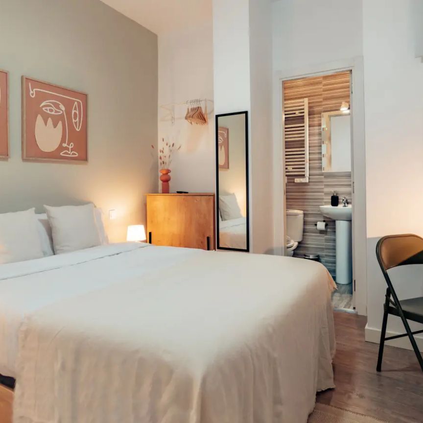 Room for rent in shared apartment in Barcelona - Foto 1