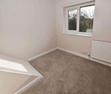 Lowfields Avenue, Eastham, CH62 - Photo 6