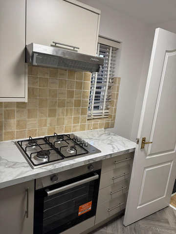 Lovely two bedroom cluster in highly south after area of Bushmead - Photo 4