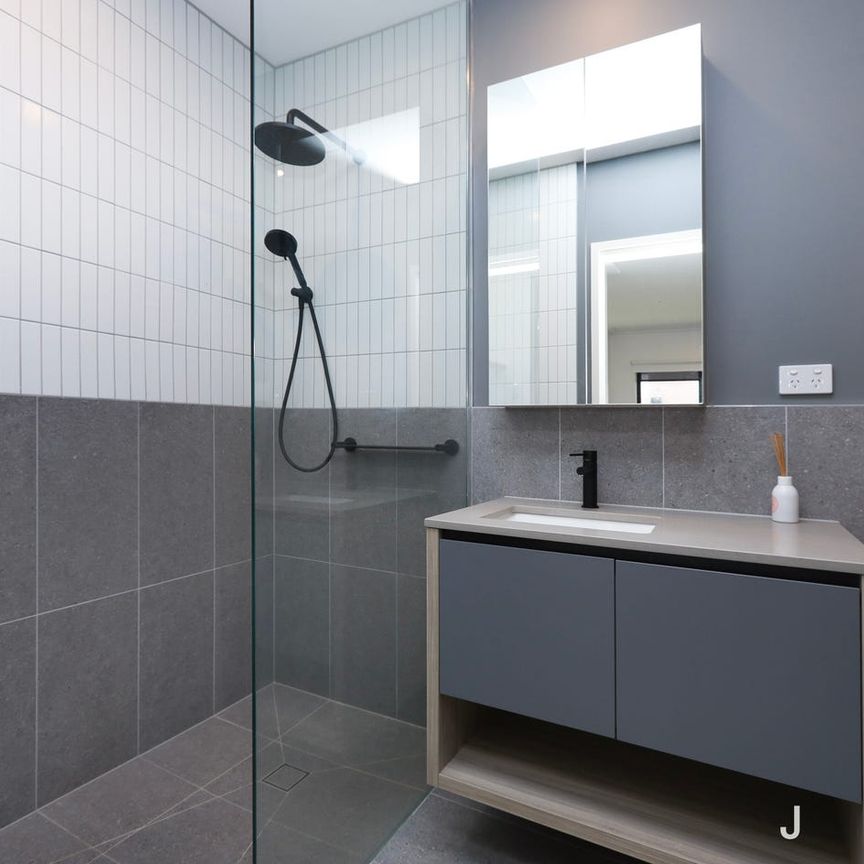 Stylish Living in the Heart of Altona North - Photo 1