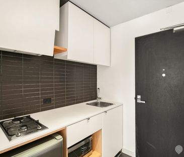 Great sized studio - Photo 3