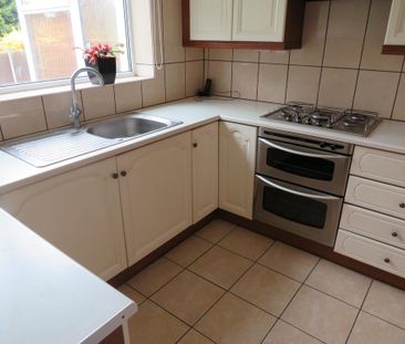 3 bedroom semi-detached house to rent - Photo 6