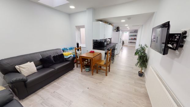 Coronation Road Selly Oak - Photo 1