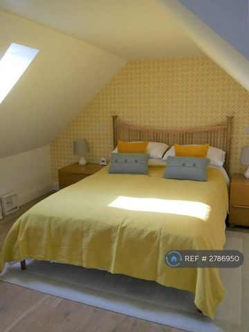 2 bedroom maisonette to rent - Photo 4