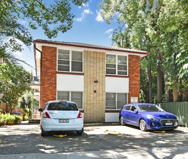 Modern one-bedroom apartment with new carpet and freshly painted th... - Photo 6