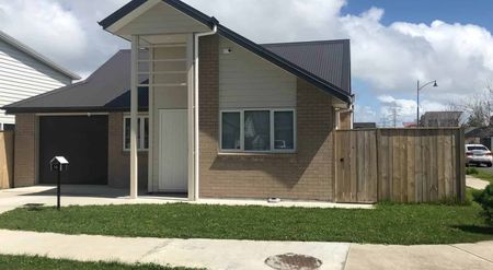 Nearly Brand New in Great Location! - Photo 5