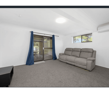 Exceptional Waterfront Family Living in Burleigh Heads - Photo 3